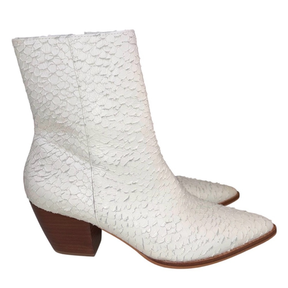 Matisse Caty Snake Embossed White Leather Western Ankle Boot Size 8
